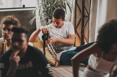 Es mejor un curso de fotografía online o presencial